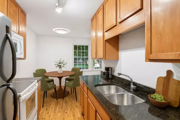 Minneapolis, MN 55408,2706 Humboldt AVE S #202