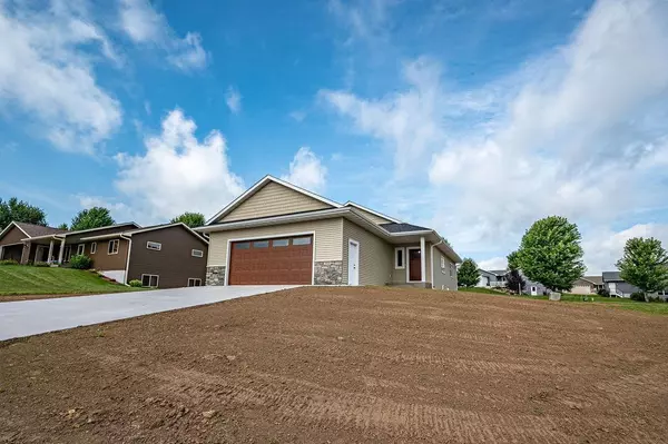 944 S Kelly RD, Ellsworth, WI 54011
