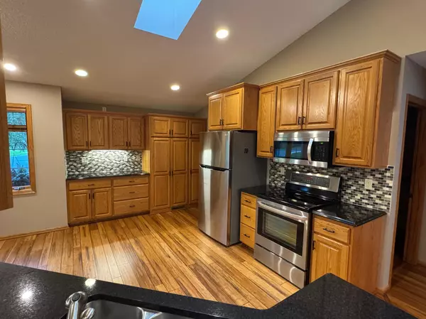 Brooklyn Park, MN 55443,10033 Northwood LN N