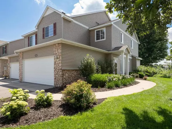 1806 111th AVE NE, Blaine, MN 55449