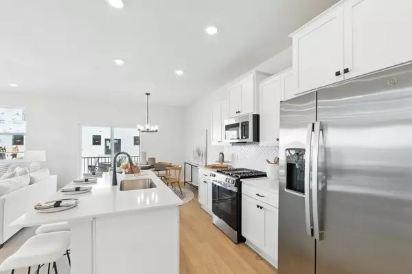 Minnetrista, MN 55331,6722 Wildflower Way