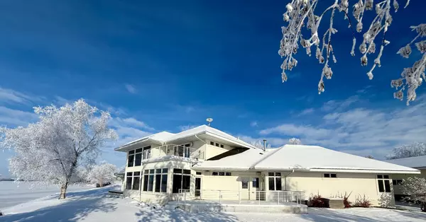 Sauk Centre, MN 56378,553 Lake ST N