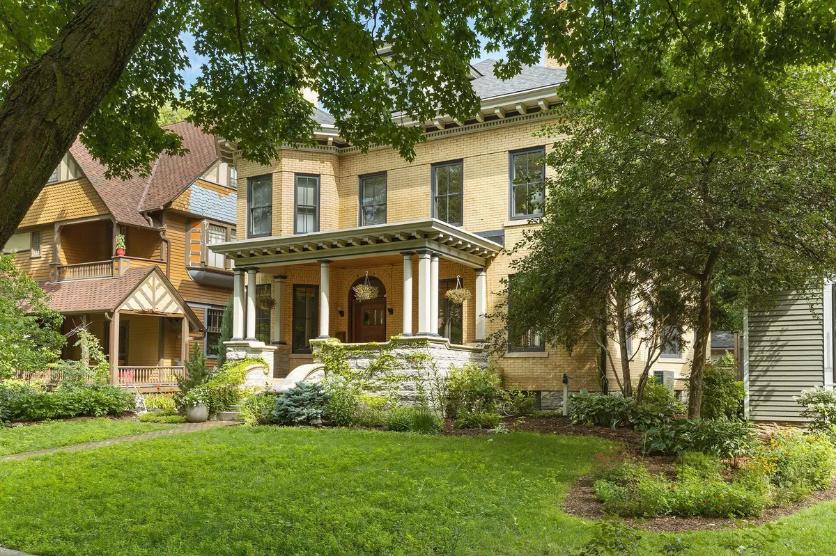 Saint Paul, MN 55102,463 Ashland AVE