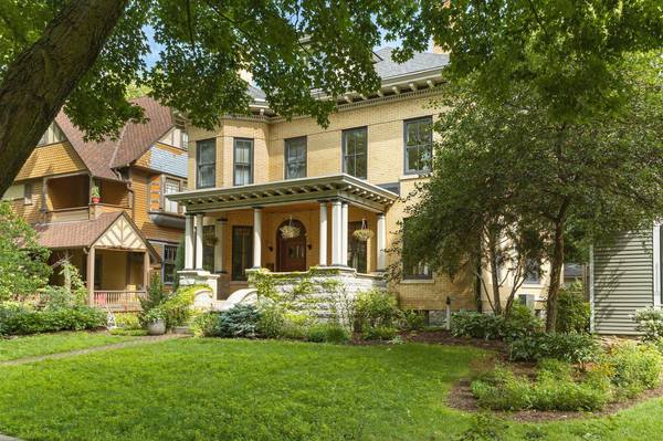 463 Ashland AVE, Saint Paul, MN 55102