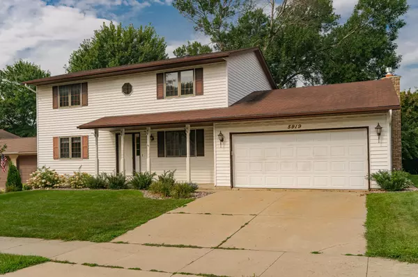 5919 24th AVE NW, Rochester, MN 55901