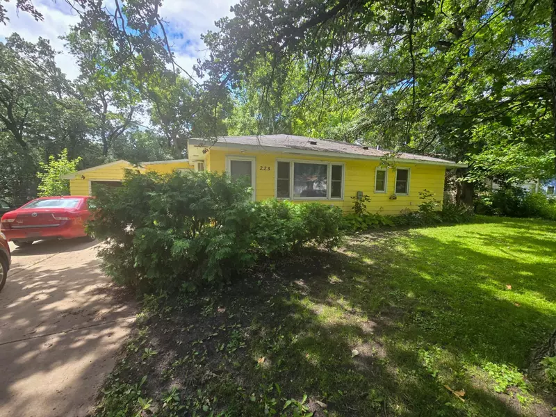 223 1st ST NW, Elbow Lake, MN 56531
