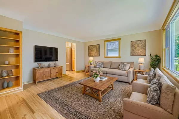 South Saint Paul, MN 55075,1351 6th AVE S