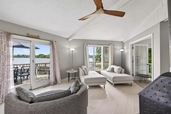 Annandale, MN 55302,1794 Lawrence CIR NW