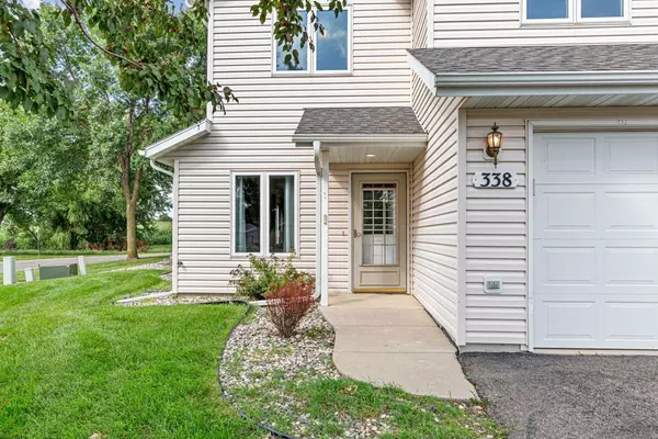 Winsted, MN 55395,338 Lake DR