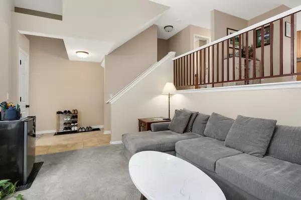 Eden Prairie, MN 55344,6477 Regency LN