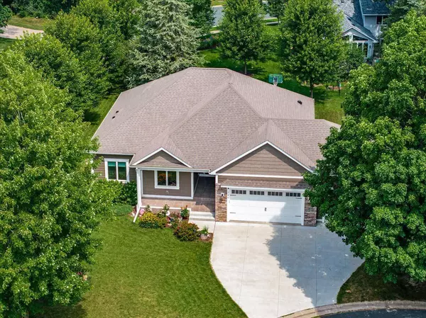 River Falls, WI 54022,749 River Ridge CT