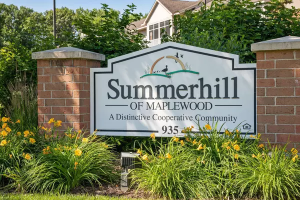 935 Ferndale ST N #302, Maplewood, MN 55119