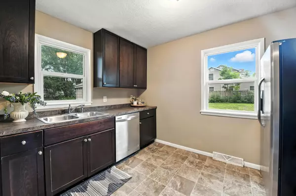 Bloomington, MN 55420,9221 Portland AVE S