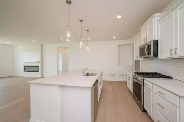 Lakeville, MN 55044,20075 Gabardine LN