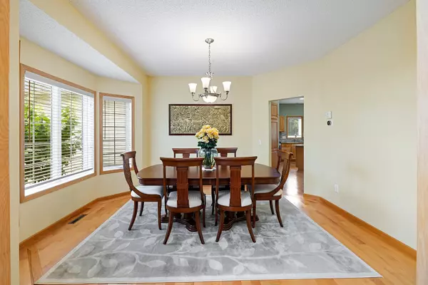 Eden Prairie, MN 55347,17985 Strawberry CT