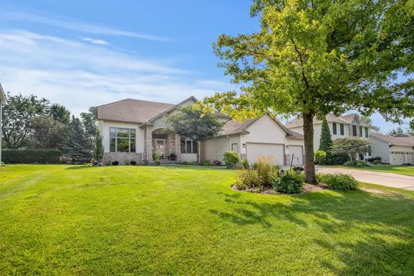 Mahtomedi, MN 55115,1334 Berwick LN