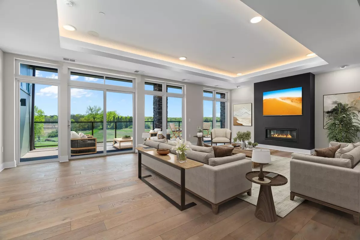 North Oaks, MN 55127,1 Hill Farm RD #200