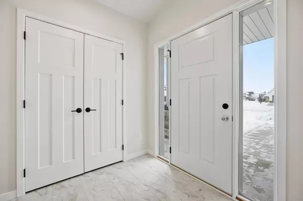 Fargo, ND 58104,7494 Eagle Pointe DR S