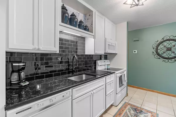 Vadnais Heights, MN 55127,807 Parkside DR #807G