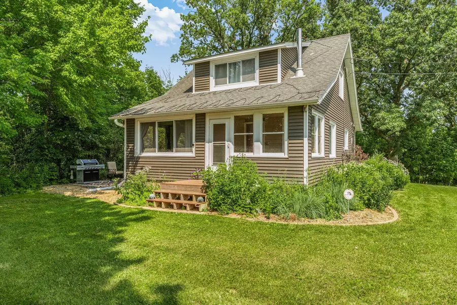 2764 Jade ST, Mora, MN 55051