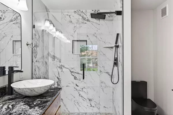 Maple Grove, MN 55311,17248 72nd AVE N #1405