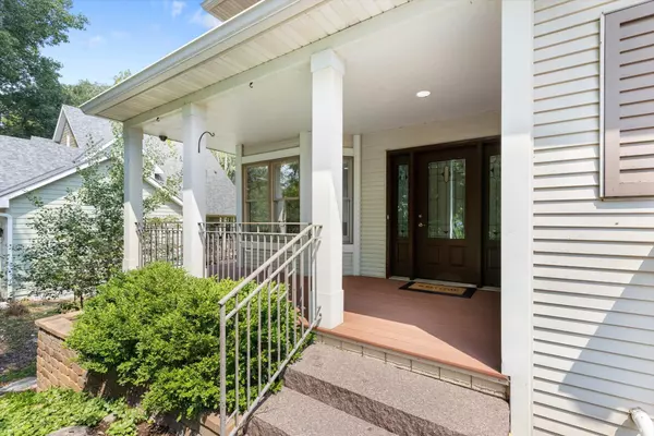 Maplewood, MN 55119,606 Sterling ST S