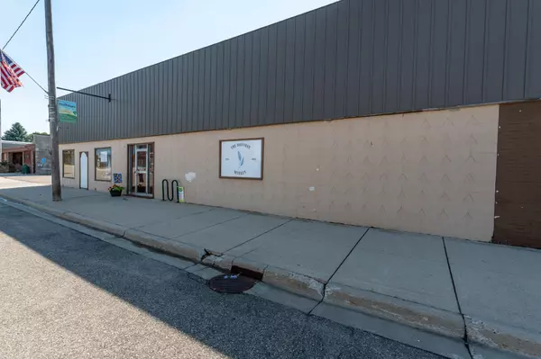 Hoffman, MN 56339,121 Main AVE
