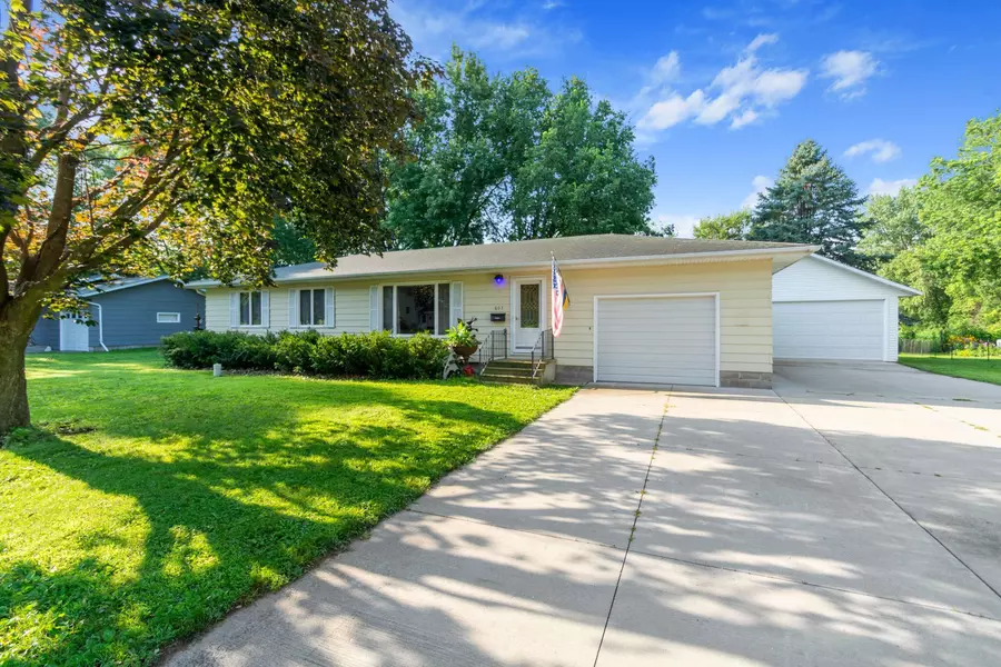 603 N 4th ST, Bricelyn, MN 56014