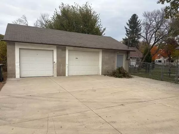 Hutchinson, MN 55350,426 Monroe ST SE