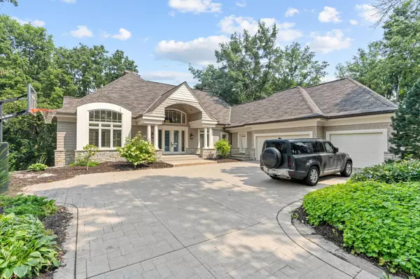 Eden Prairie, MN 55347,10796 Purdey RD