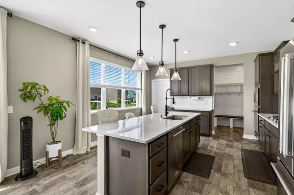 Maple Grove, MN 55369,10763 Orchid LN N