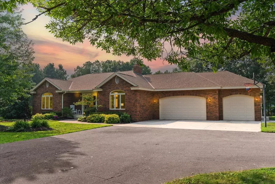1912C Raleigh RD, Star Prairie, WI 54017