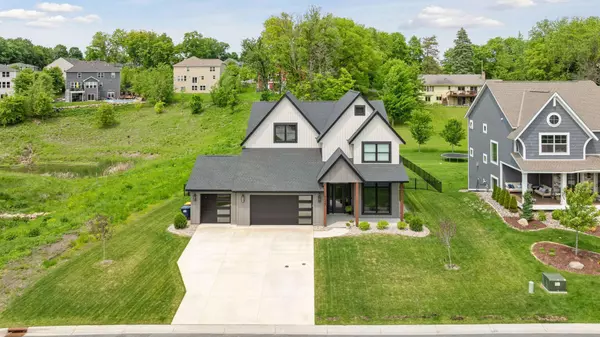 Prior Lake, MN 55372,4998 Beach ST NE