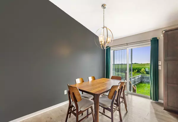 Kenyon, MN 55946,210 Whitetail LN
