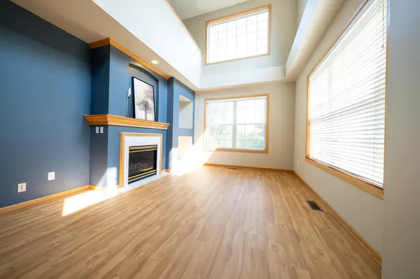 Maple Grove, MN 55311,9679 Alvarado LN N