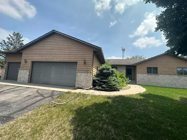 Saint Cloud, MN 56301,1820 Red Fox RD