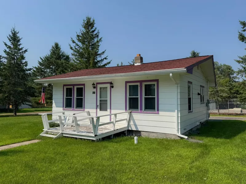422 Basswood AVE NW, Cass Lake, MN 56633