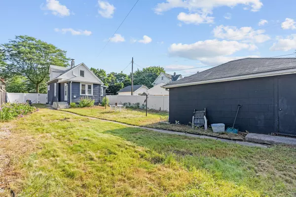 Saint Paul, MN 55104,1506 Blair AVE