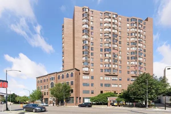 Saint Paul, MN 55102,360 Sherman ST #1607