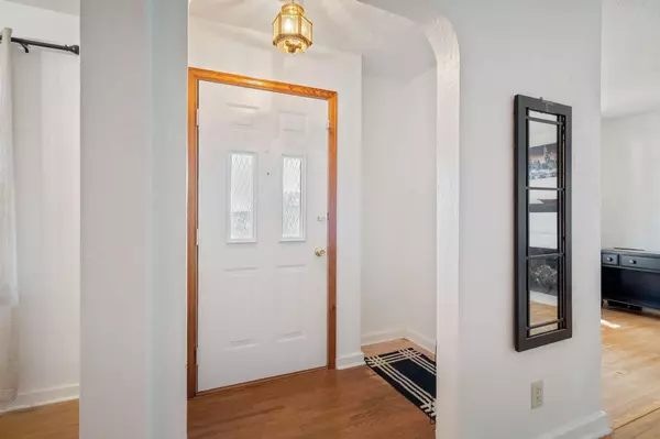 Albert Lea, MN 56007,103 Giles PL