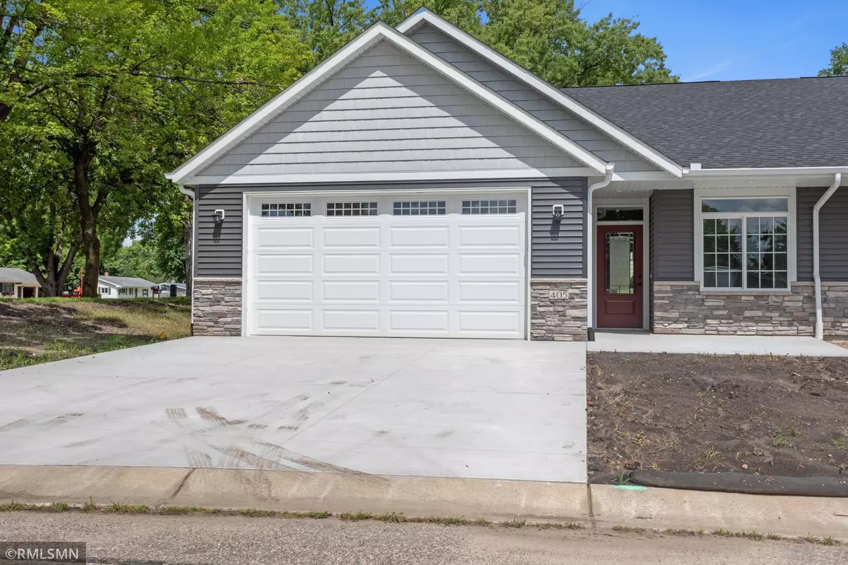 Hutchinson, MN 55350,405 Kottke CT SE