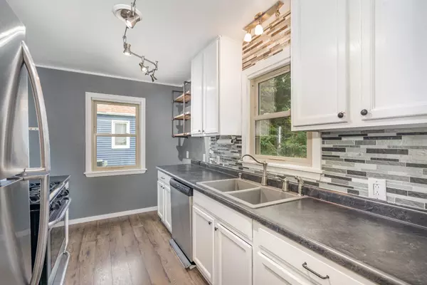 Minneapolis, MN 55418,3247 Benjamin ST NE