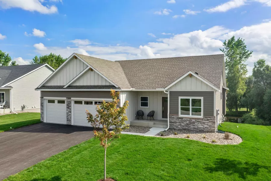 1195 Ivy WAY, Faribault, MN 55021