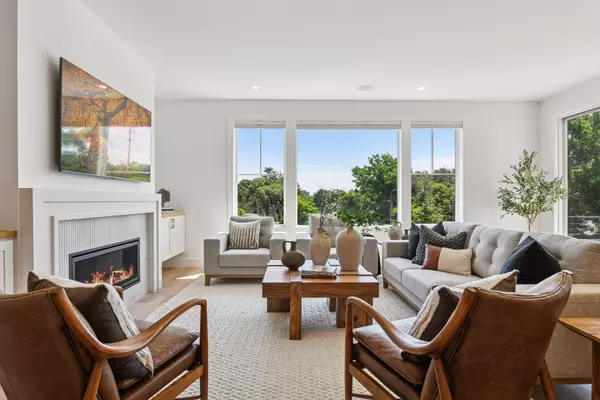 5650 Buffington LN, Tonka Bay, MN 55331