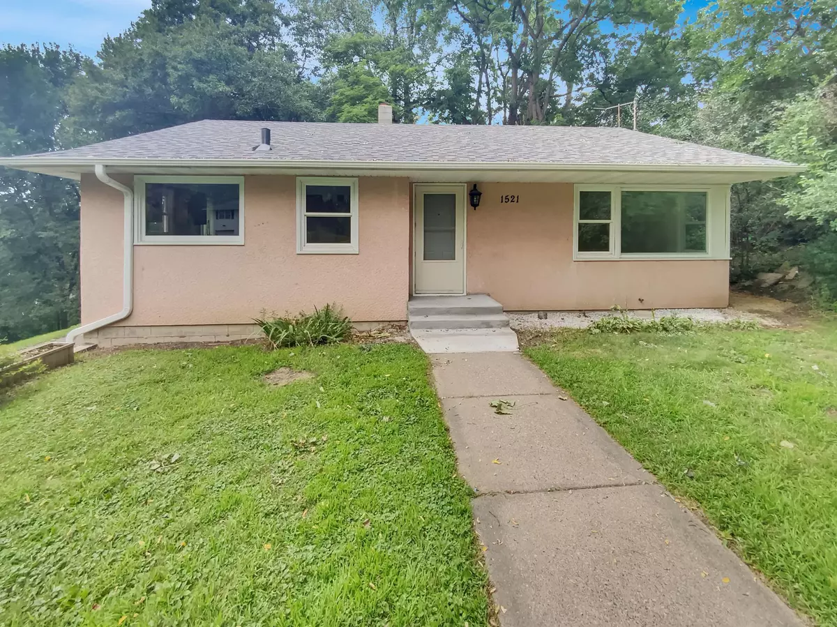 Saint Paul, MN 55106,1521 Ames AVE