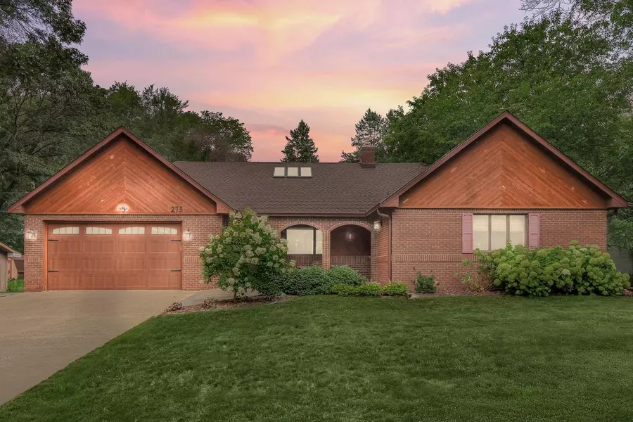275 Frankland ST, Mahtomedi, MN 55115