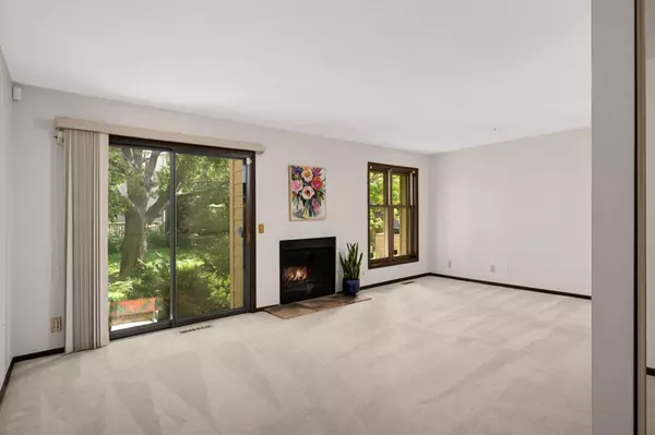 Minneapolis, MN 55414,315 1/2 8th ST SE