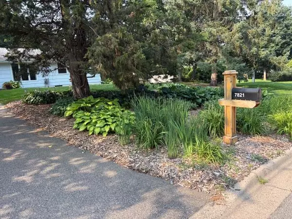 Bloomington, MN 55438,7821 W 86th ST W