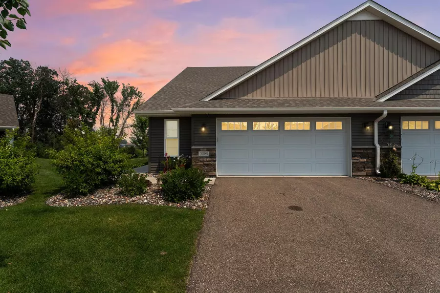 20089 Fitzgerald CIR N, Forest Lake, MN 55025