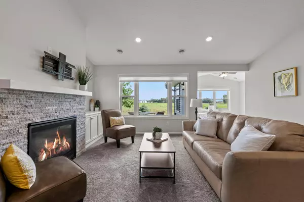 20089 Fitzgerald CIR N, Forest Lake, MN 55025